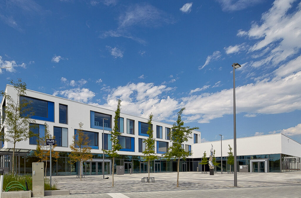 Gymnasium Knorrstraße mit Sport-Eliteschule, München